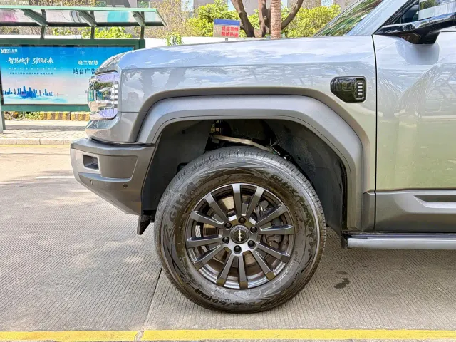 BYD FangChengBao Leopard 5 — Фото автомобиля 24