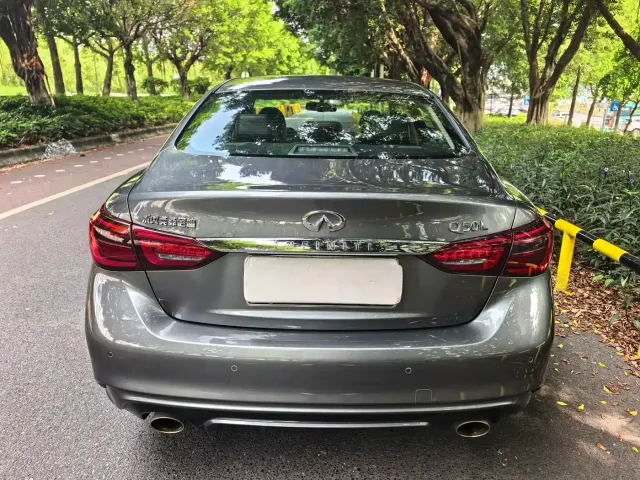 Infiniti Q50L — Фото автомобиля 4
