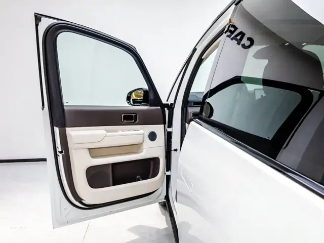 Li Auto Li Auto MEGA 2024 Ultra — Фото автомобиля 4