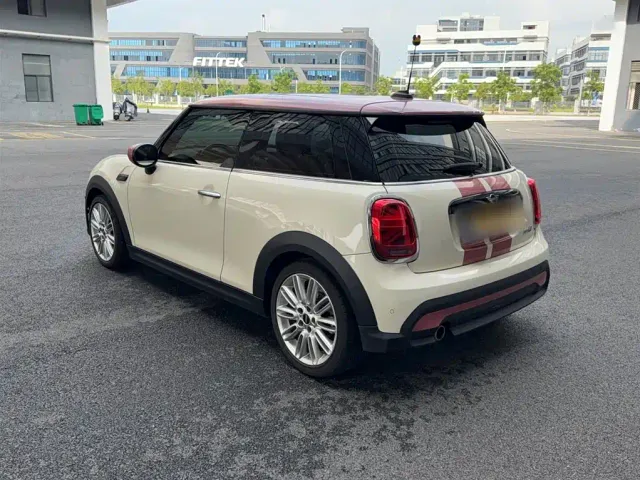 MINI Hatch — Фото автомобиля 10