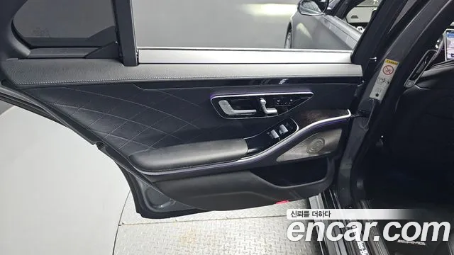 Mercedes-Benz S-Class — Фото автомобиля 22