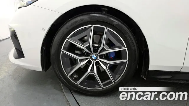 BMW 5-Series — Фото автомобиля 5