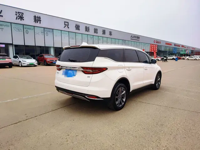 Geely Jiaji — Фото автомобиля 4