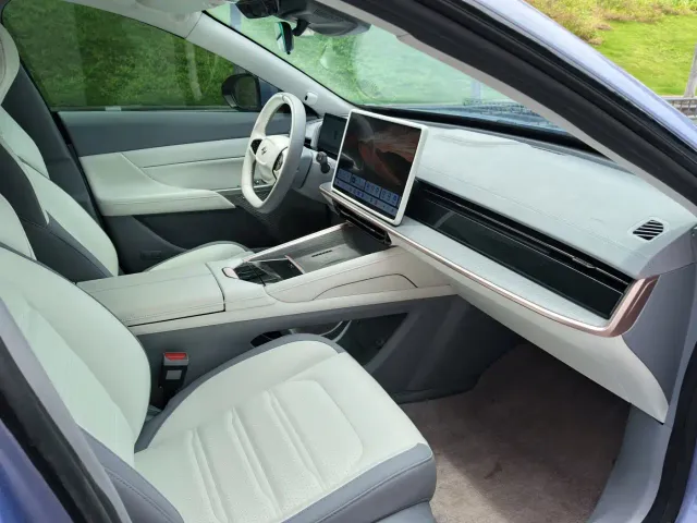 Dongfeng eπ 007 — Фото автомобиля 14
