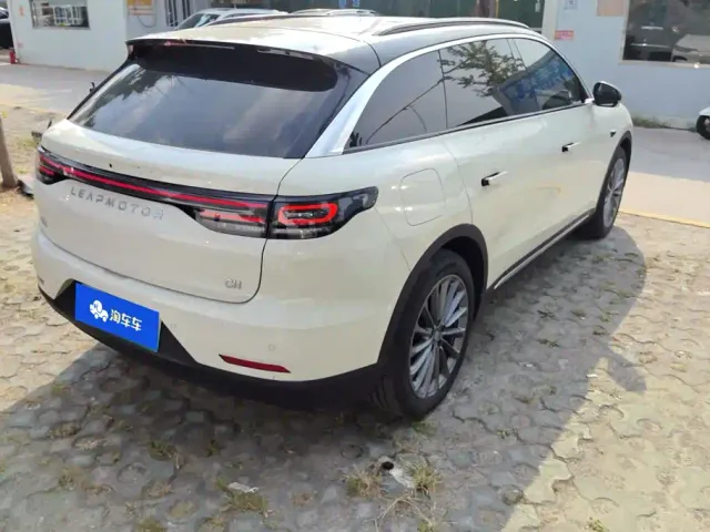 Leapmotor C11 — Фото автомобиля 3