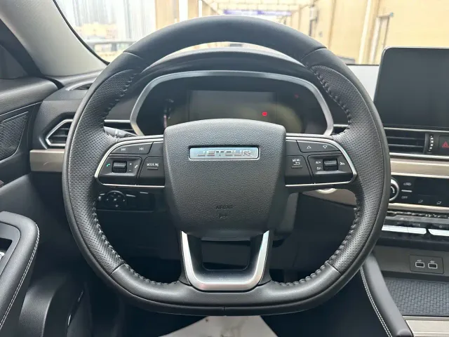 Jetour X70 — Фото автомобиля 11