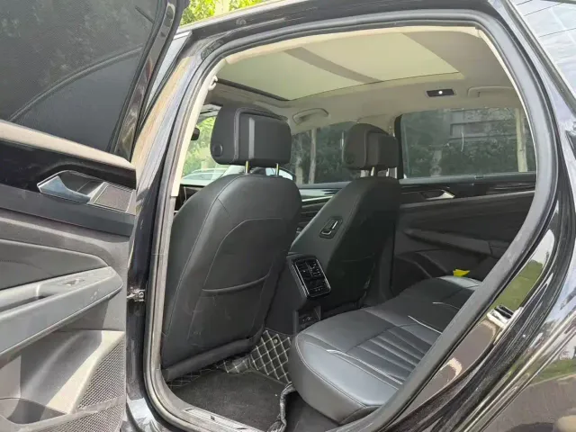 Volkswagen Passat — Фото автомобиля 6