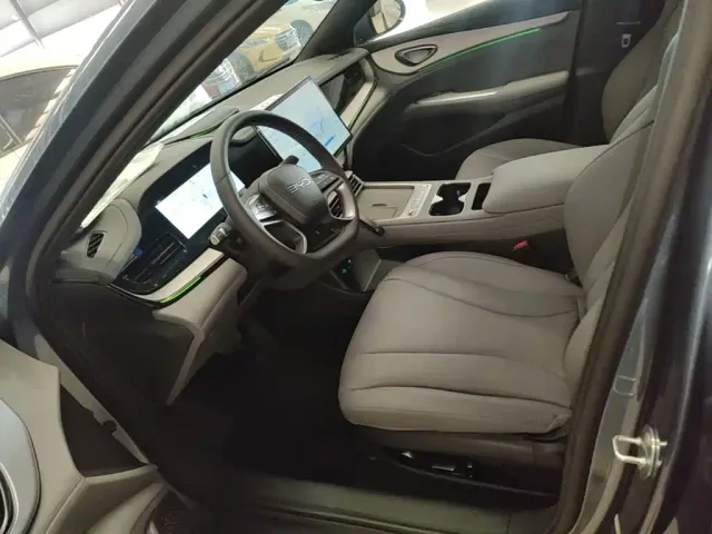 BYD Seal 07 DM-i — Фото автомобиля 14