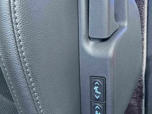 Toyota Sienna — Фото автомобиля 21