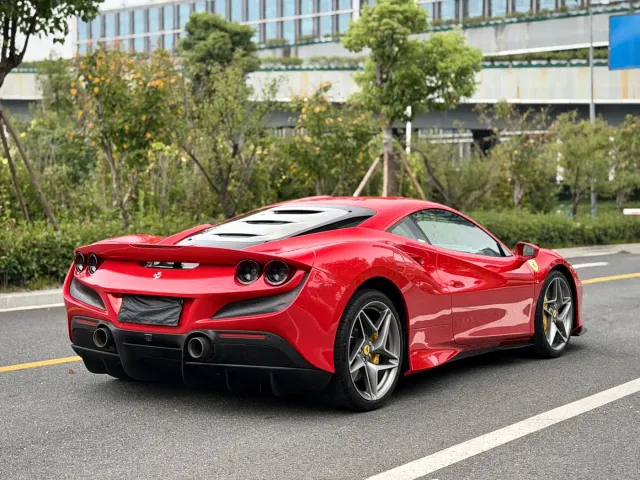 Ferrari F8 — Фото автомобиля 7