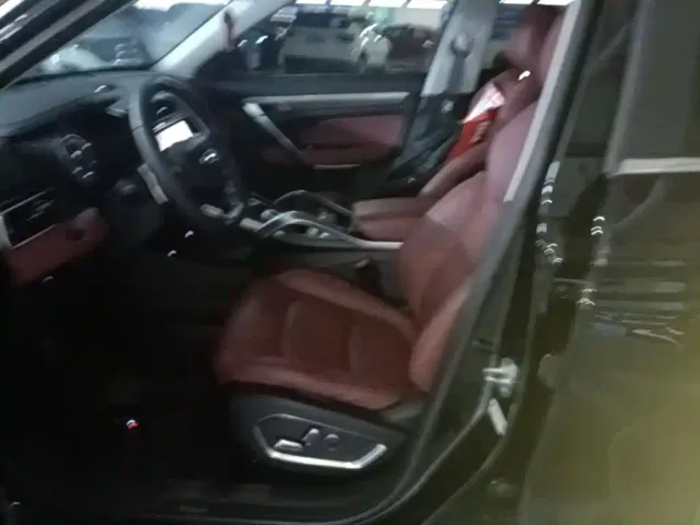 Geely Boyue — Фото автомобиля 14