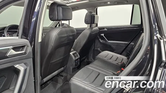 Volkswagen Tiguan — Фото автомобиля 18