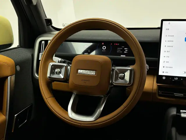 iCAR V27 — Фото автомобиля 14
