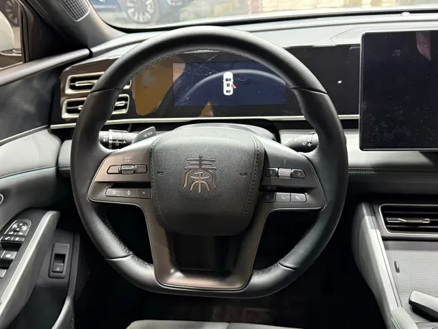 BYD Qin L — Фото автомобиля 14