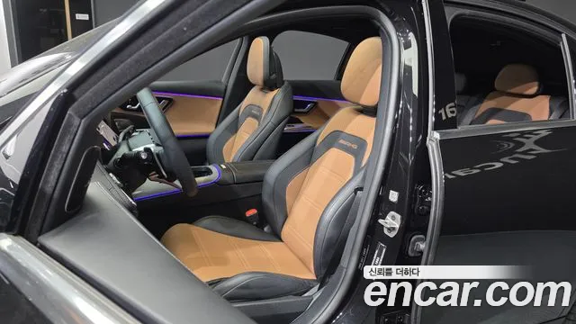 Mercedes-Benz E-Class — Фото автомобиля 2