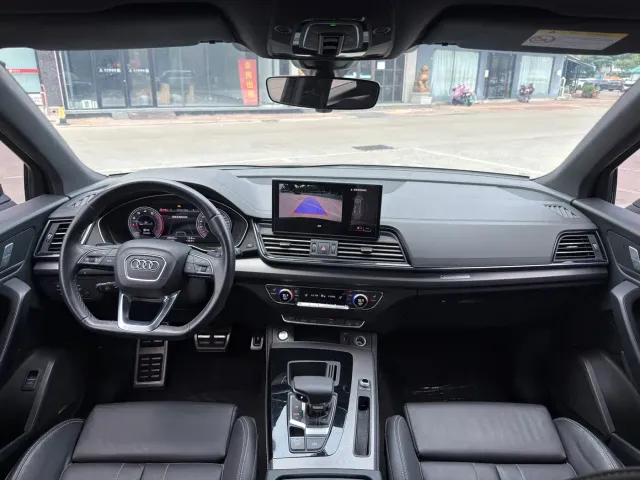 Audi Q5L — Фото автомобиля 9