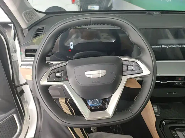 Geely Haoyue PRO — Фото автомобиля 6