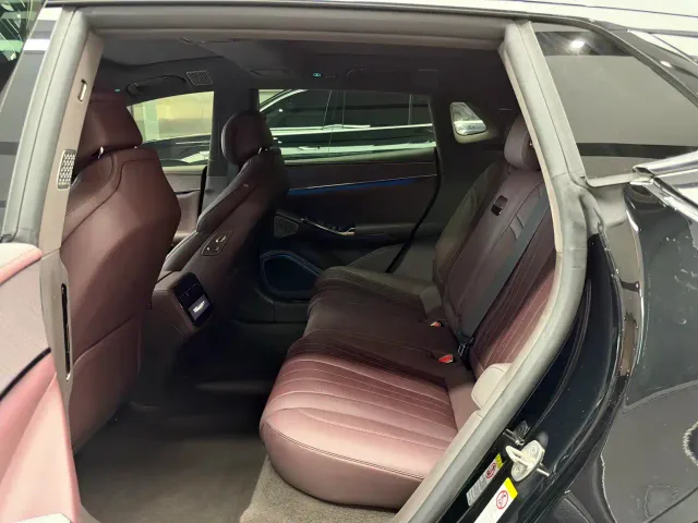 Denza Z9GT — Фото автомобиля 6