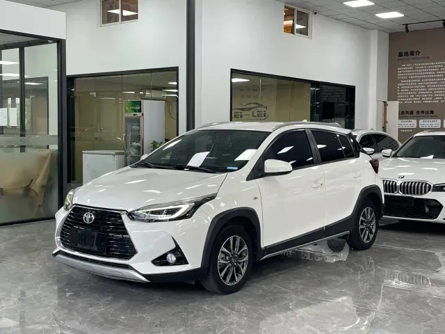 Фотография автомобиля — Toyota YARiS L Zhi Xuan