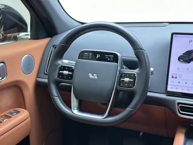 Li Auto L7 — Фото автомобиля 18