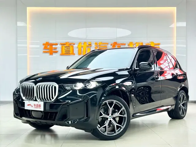 Фотография автомобиля — BMW X5