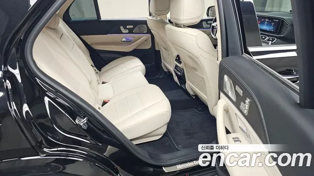Mercedes-Benz GLE-Class — Фото автомобиля 10