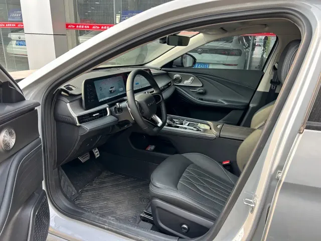 Chery Arrizo 8 — Фото автомобиля 6