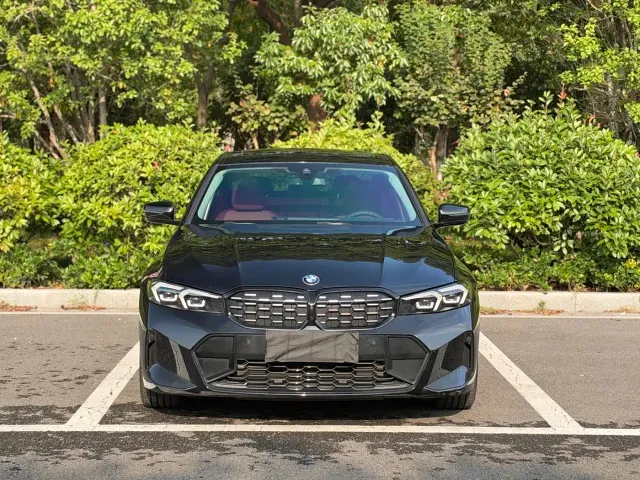 BMW 3 Series — Фото автомобиля 2