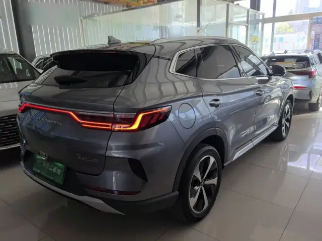 BYD Song PLUS — Фото автомобиля 6