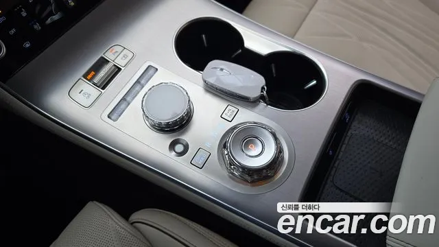 Genesis GV70 2.5T Бензин AWD — Фото автомобиля 7