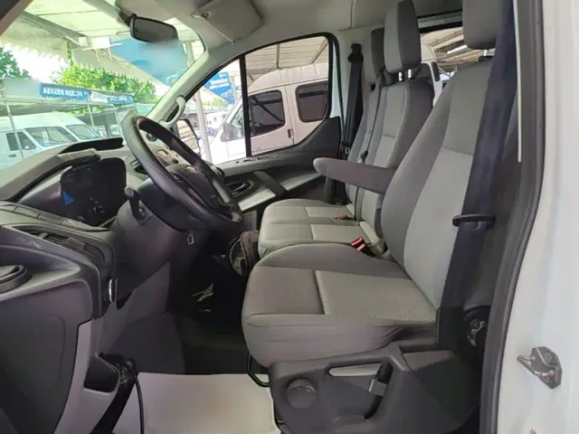 Ford Transit — Фото автомобиля 10