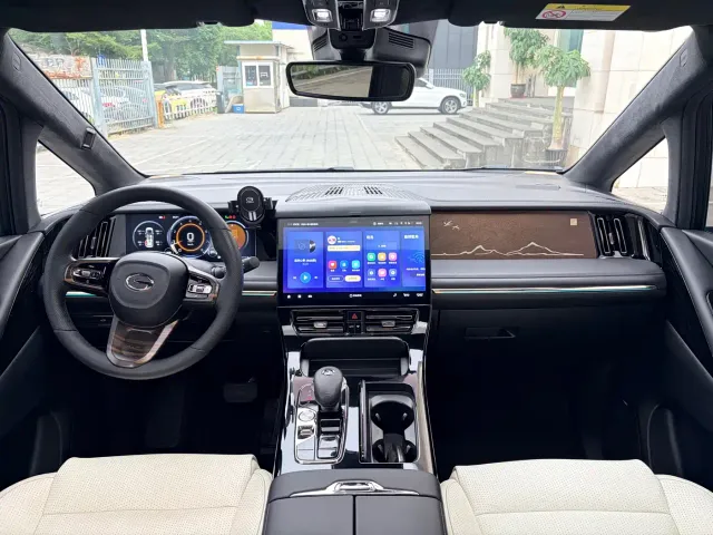 GAC Trumpchi M8 — Фото автомобиля 8