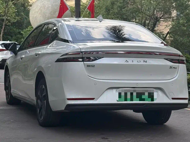 GAC Aion S Plus — Фото автомобиля 5