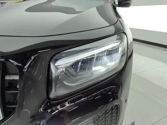 Mercedes-Benz GLB-Class — Фото автомобиля 5