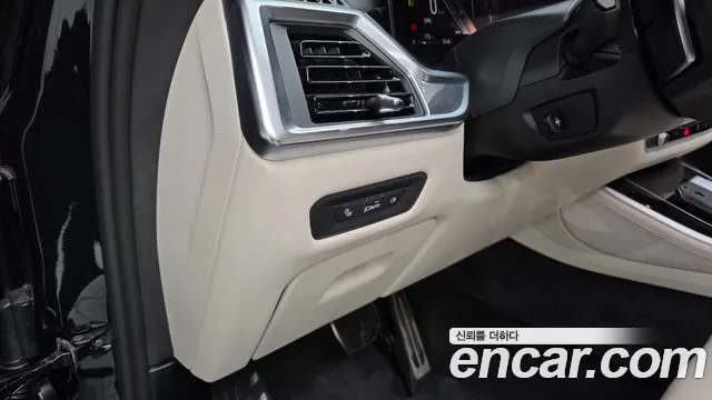 BMW X5 xDrive 40i M Sport — Фото автомобиля 24
