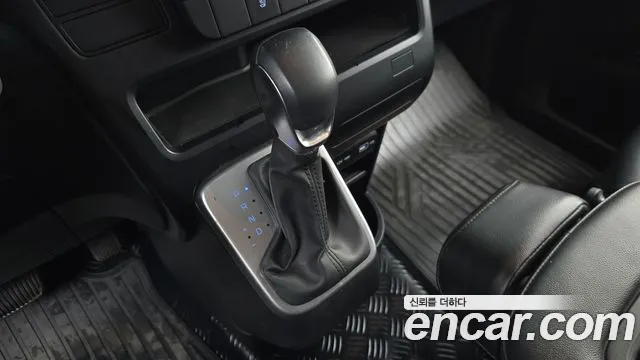 Hyundai Staria — Фото автомобиля 12