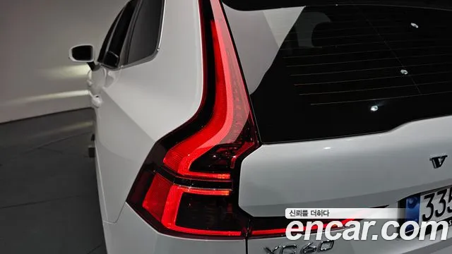 Вольво XC60 — Фото автомобиля 22