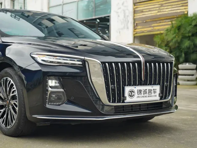 Hongqi H5 — Фото автомобиля 10