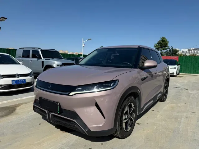 Фотография автомобиля — BYD Yuan UP