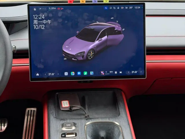 Xiaomi SU7 — Фото автомобиля 8