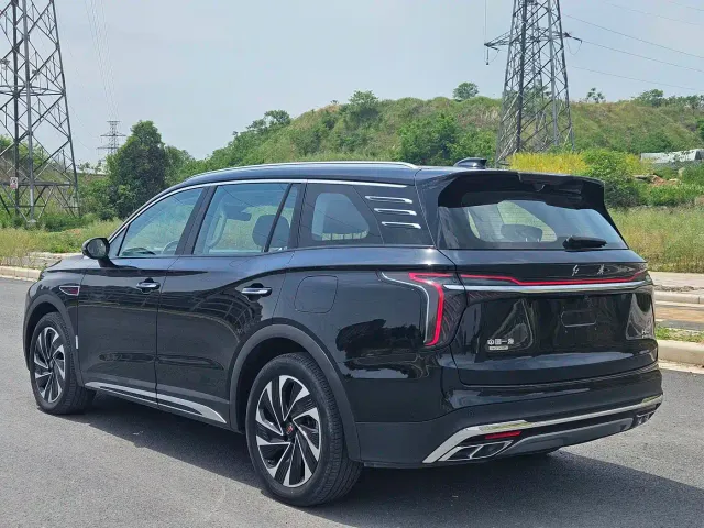 Hongqi HS7 PHEV — Фото автомобиля 7
