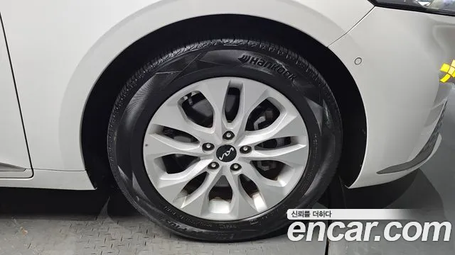Kia K8 2.5 Бензин 2WD — Фото автомобиля 21