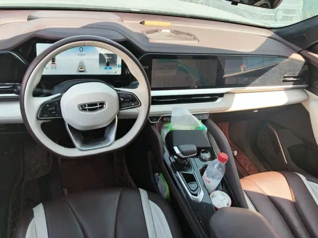 Geely Xingyue L — Фото автомобиля 12