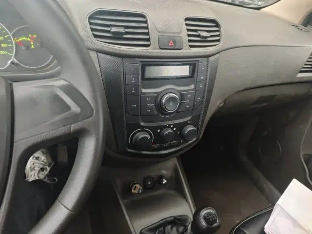 Wuling Hongguang — Фото автомобиля 5