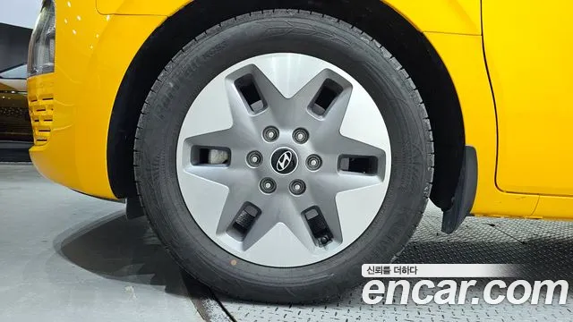 Hyundai Staria Staria L3.5 Школьный автобус — Фото автомобиля 5