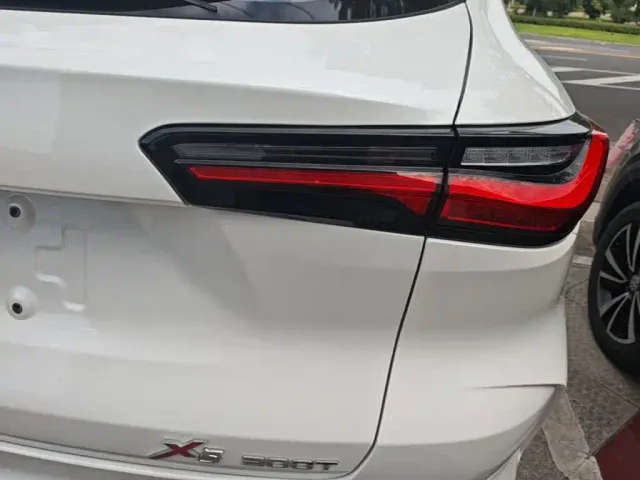 Changan Oushang X5 — Фото автомобиля 7