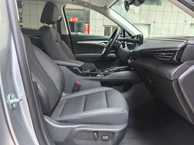 Buick Envision S — Фото автомобиля 12