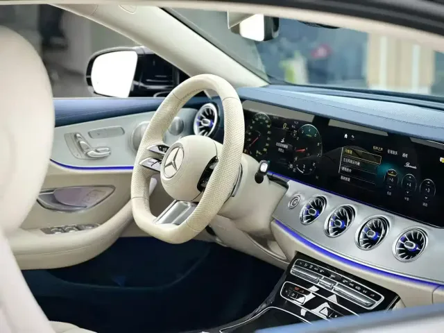 Mercedes-Benz E-Class — Фото автомобиля 7