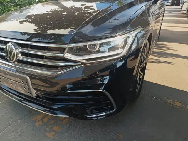 Volkswagen Tiguan L — Фото автомобиля 23
