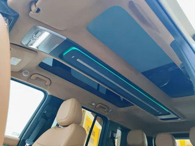 iCAR V27 — Фото автомобиля 13